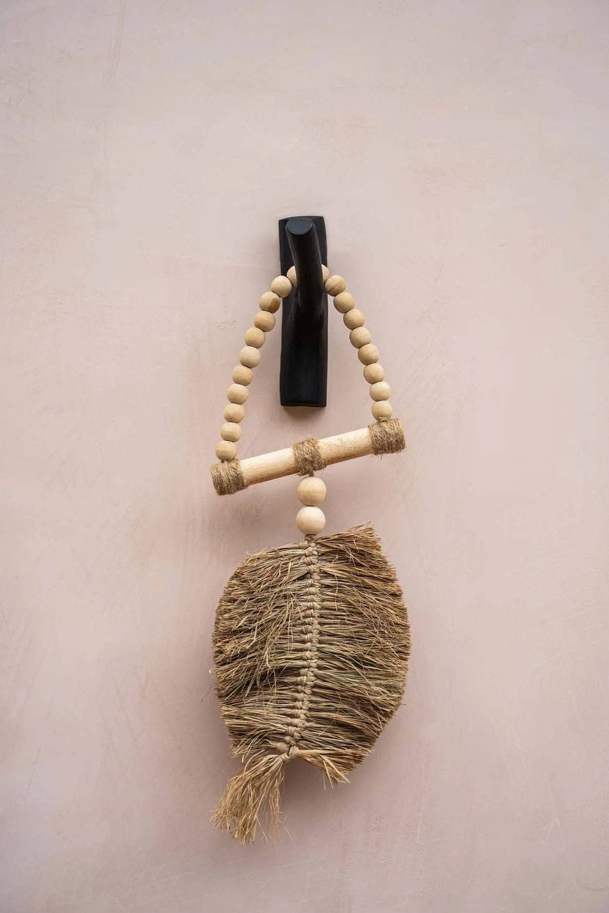 Suspension triangle Raphia