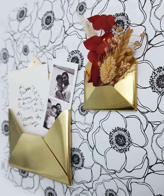 Petite enveloppe murale