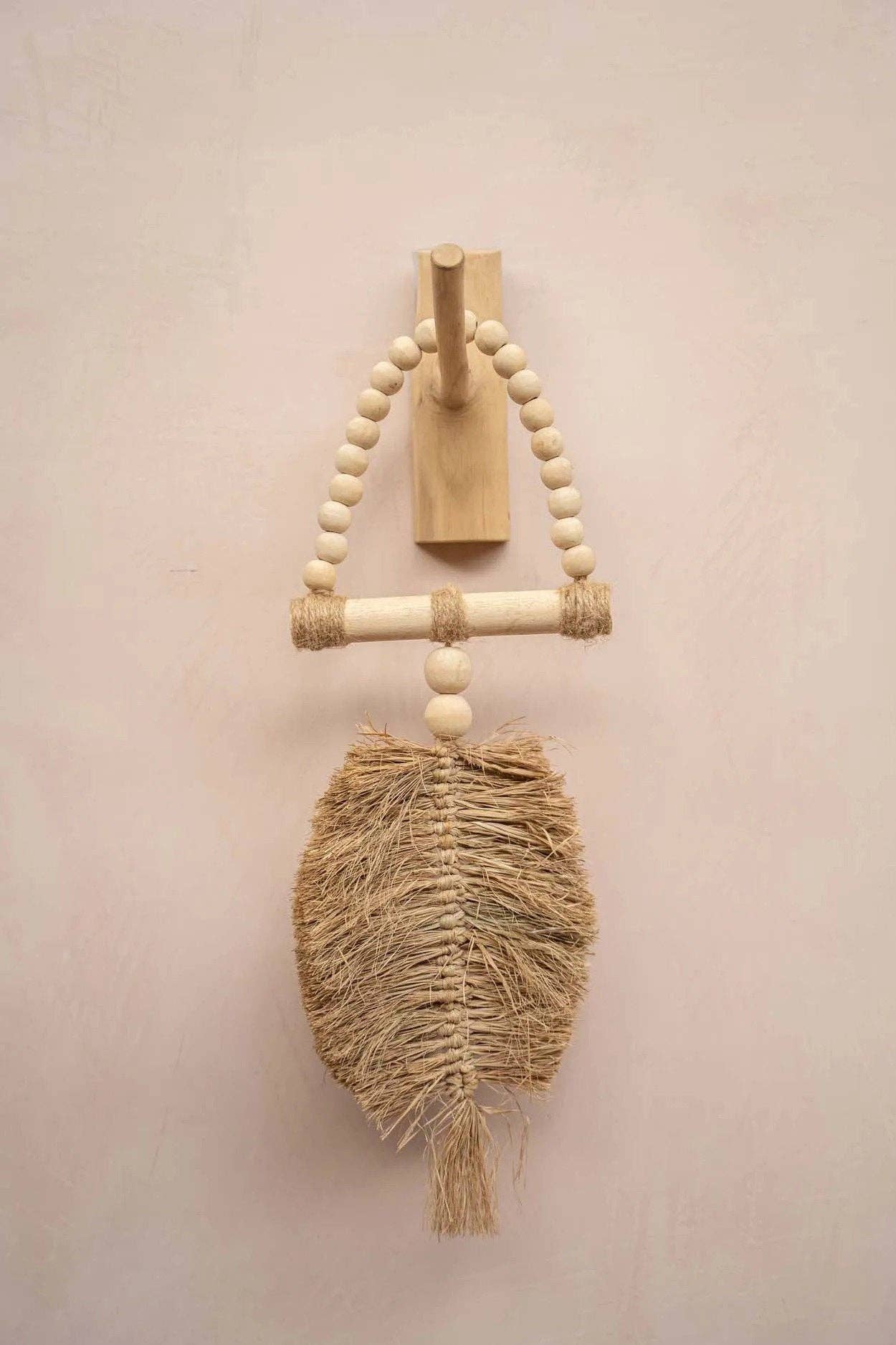 Suspension triangle Raphia